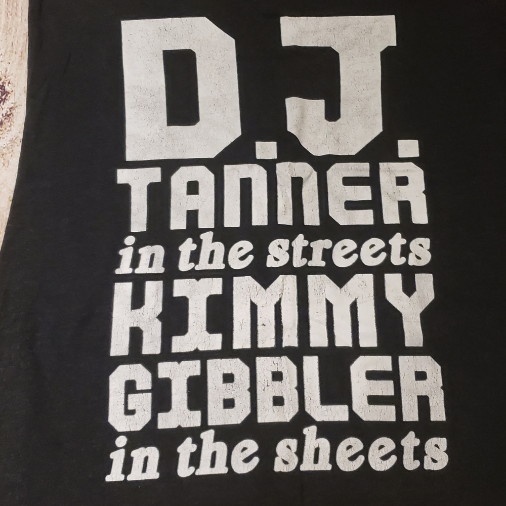 Full House Tank Top - Picture 2 of 5